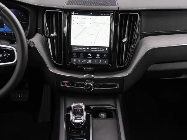 Volvo XC60 view 13