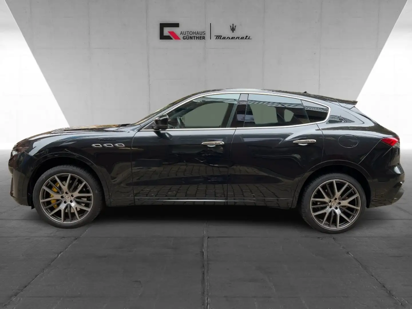 Maserati Levante Modena MY22 Maserati Approved Garantie Noir - 2