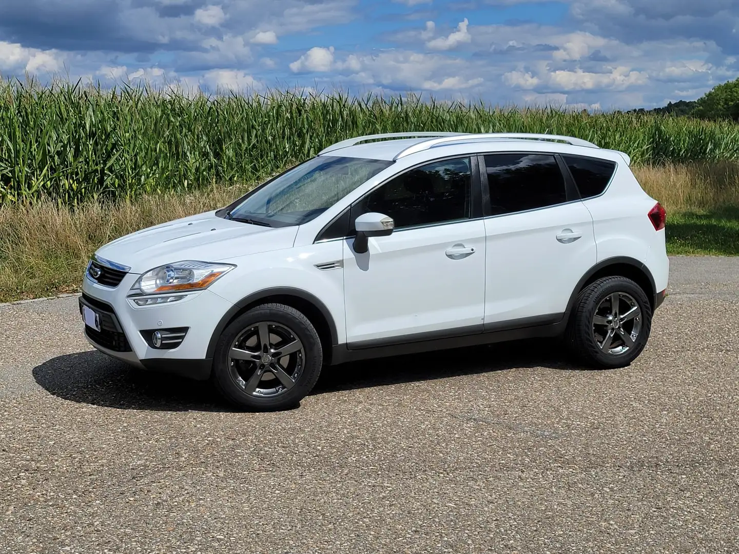 Ford Kuga Kuga 2.0 TDCi 4x4 Aut. Titanium Weiß - 2