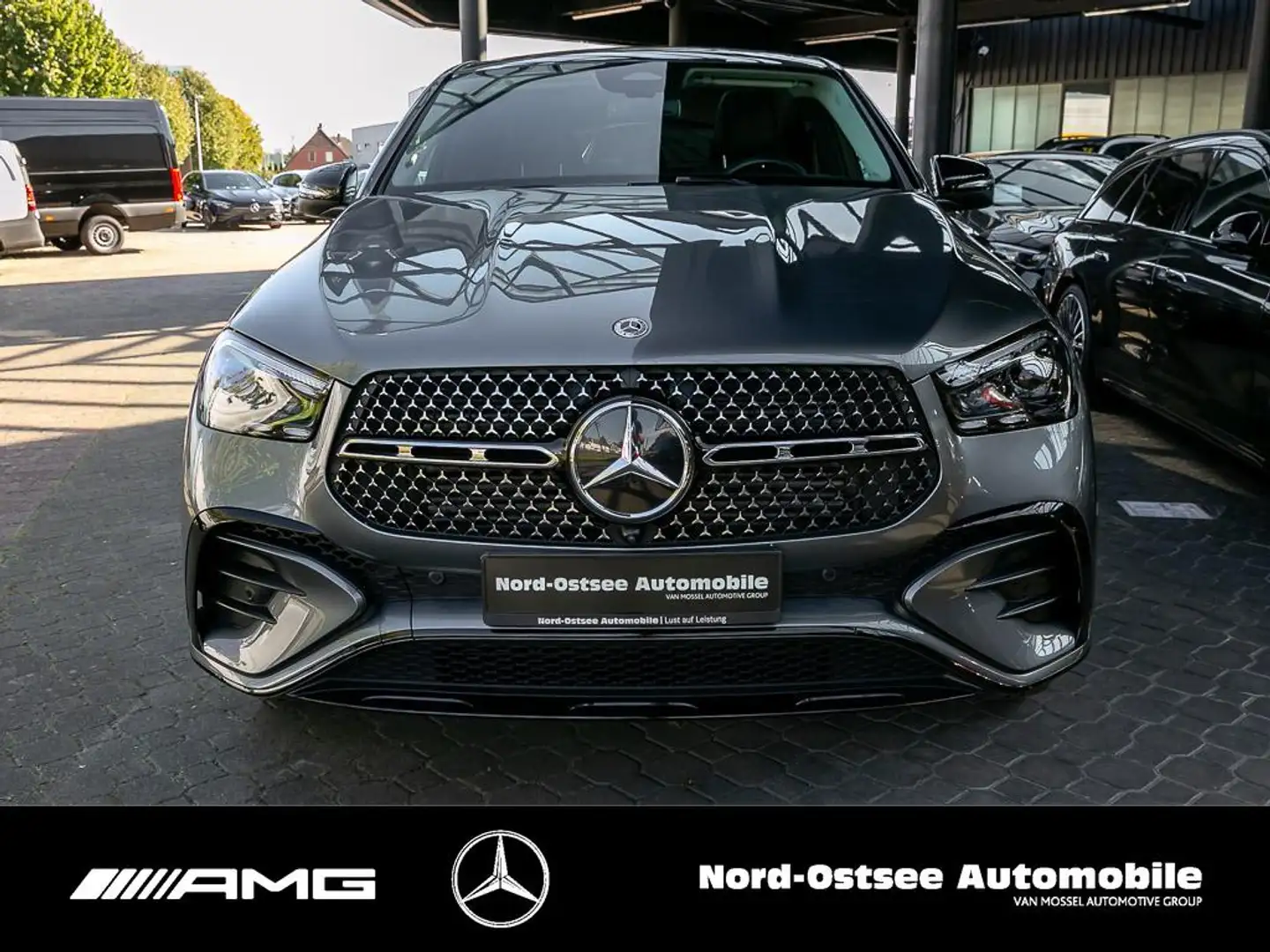 Mercedes-Benz GLE 450 d 4M COUPÉ AMG AHK PANO NIGHT Grijs - 2