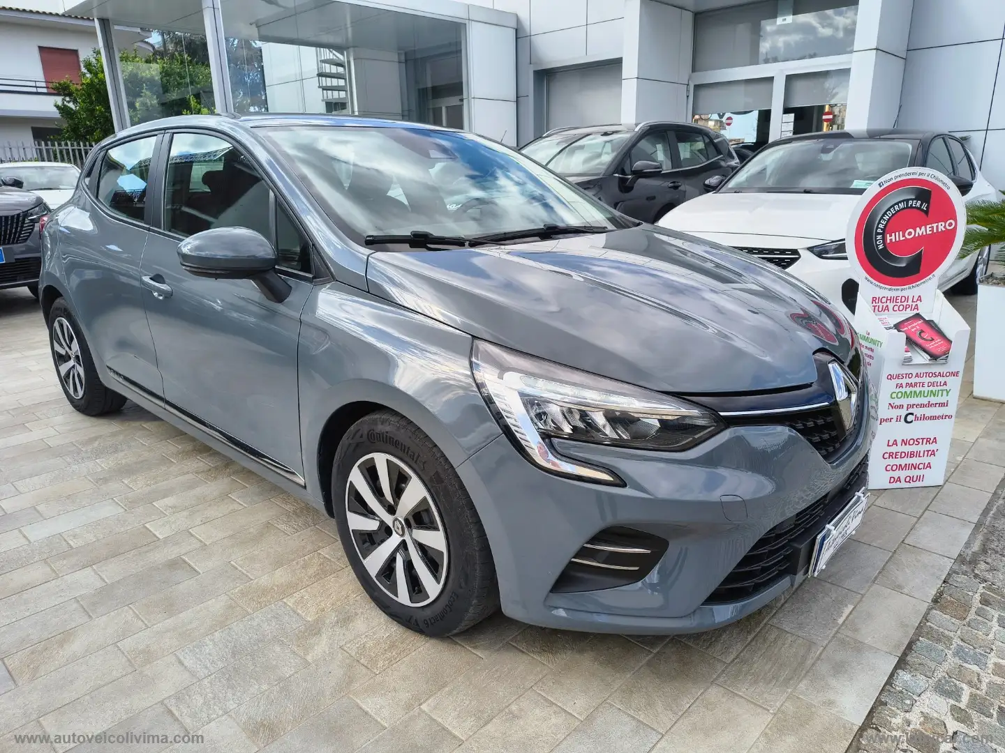 Renault Clio TCe 100 CV GPL Zen Grijs - 1