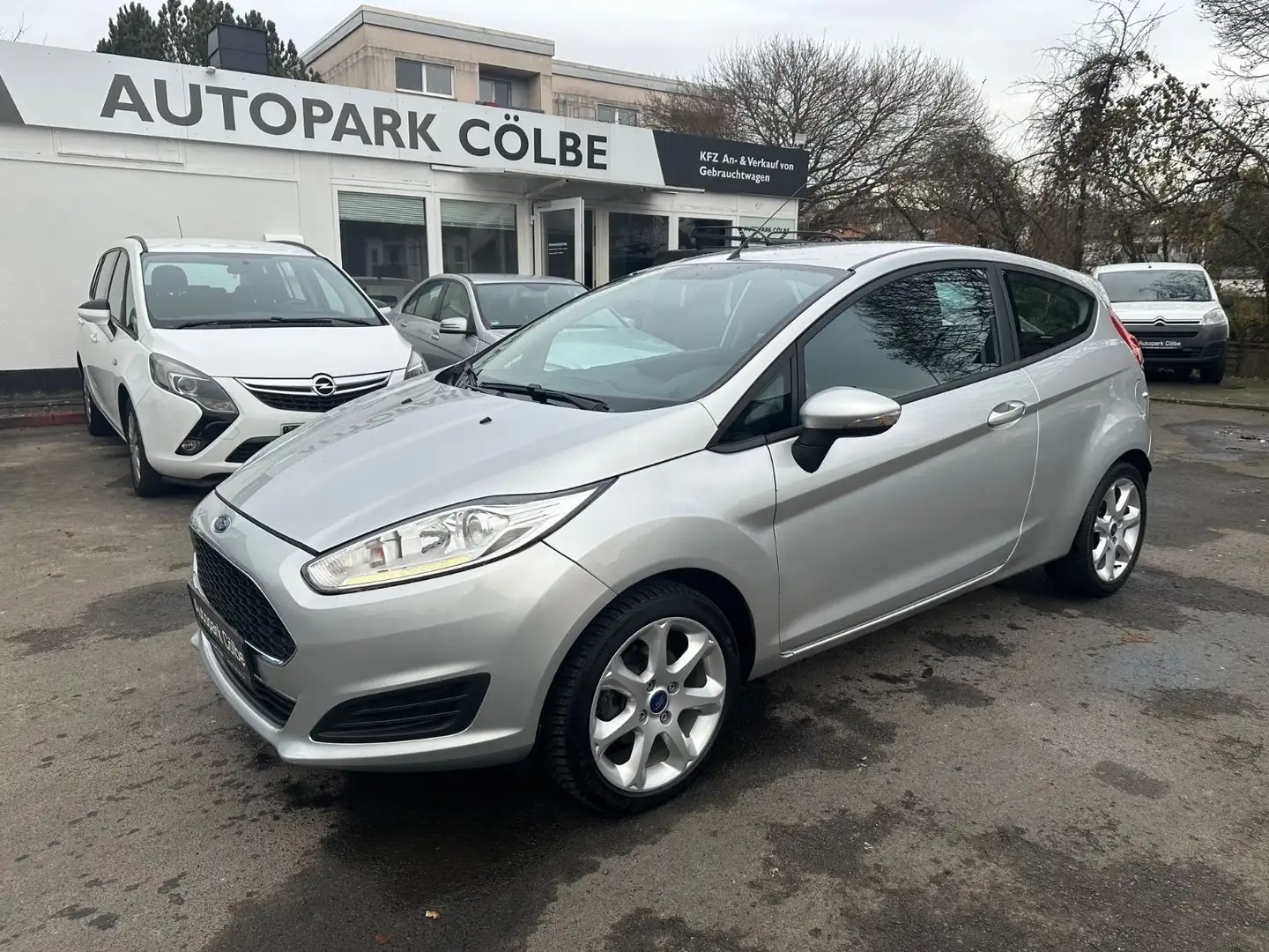 Ford Fiesta Trend* Klima* Sitzheizung*Tüv Neu*1 Hand Silber - 1