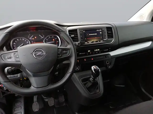 Opel Vivaro view 10