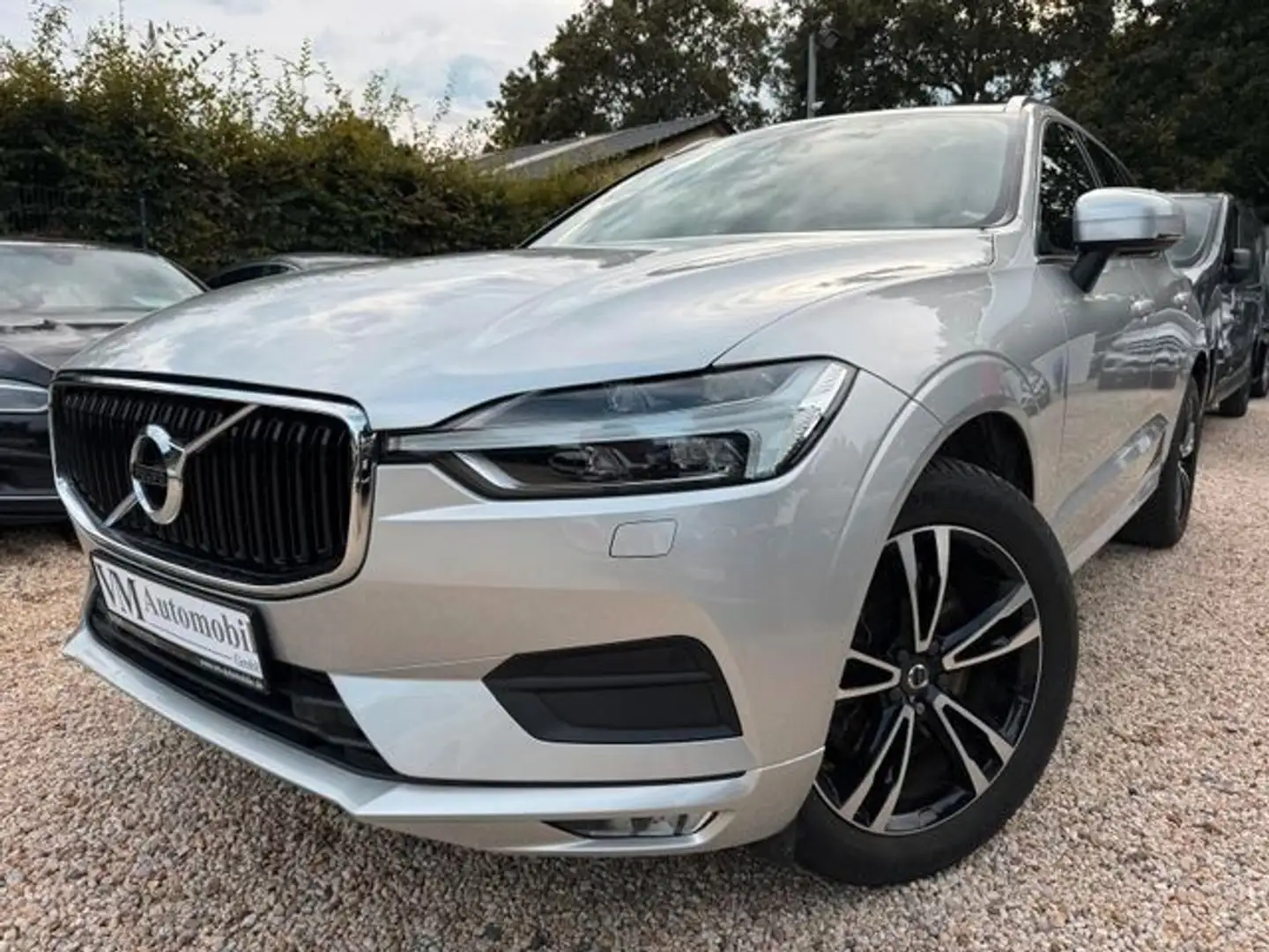 Volvo XC60 T5 AWD Momentum Kamera*AHK*ACC*Navi Argent - 1