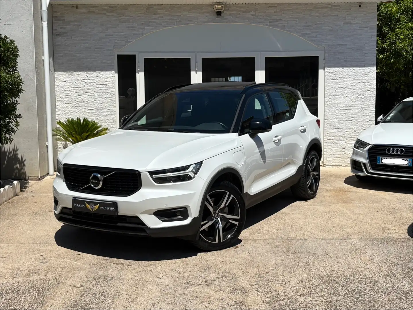 Volvo XC40 T5 Twin Engine 180+82 ch DCT7 R-Design - 1
