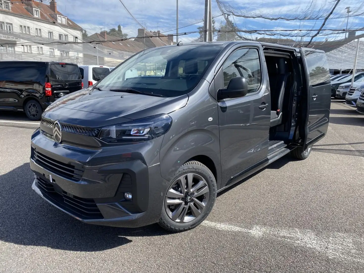 Citroen Jumpy III CABINE APPROFONDIE XL 2.2 BLUEHDI 180 EAT8 PACK LUXE / NOUVEAU MOTEUR Gris - 1