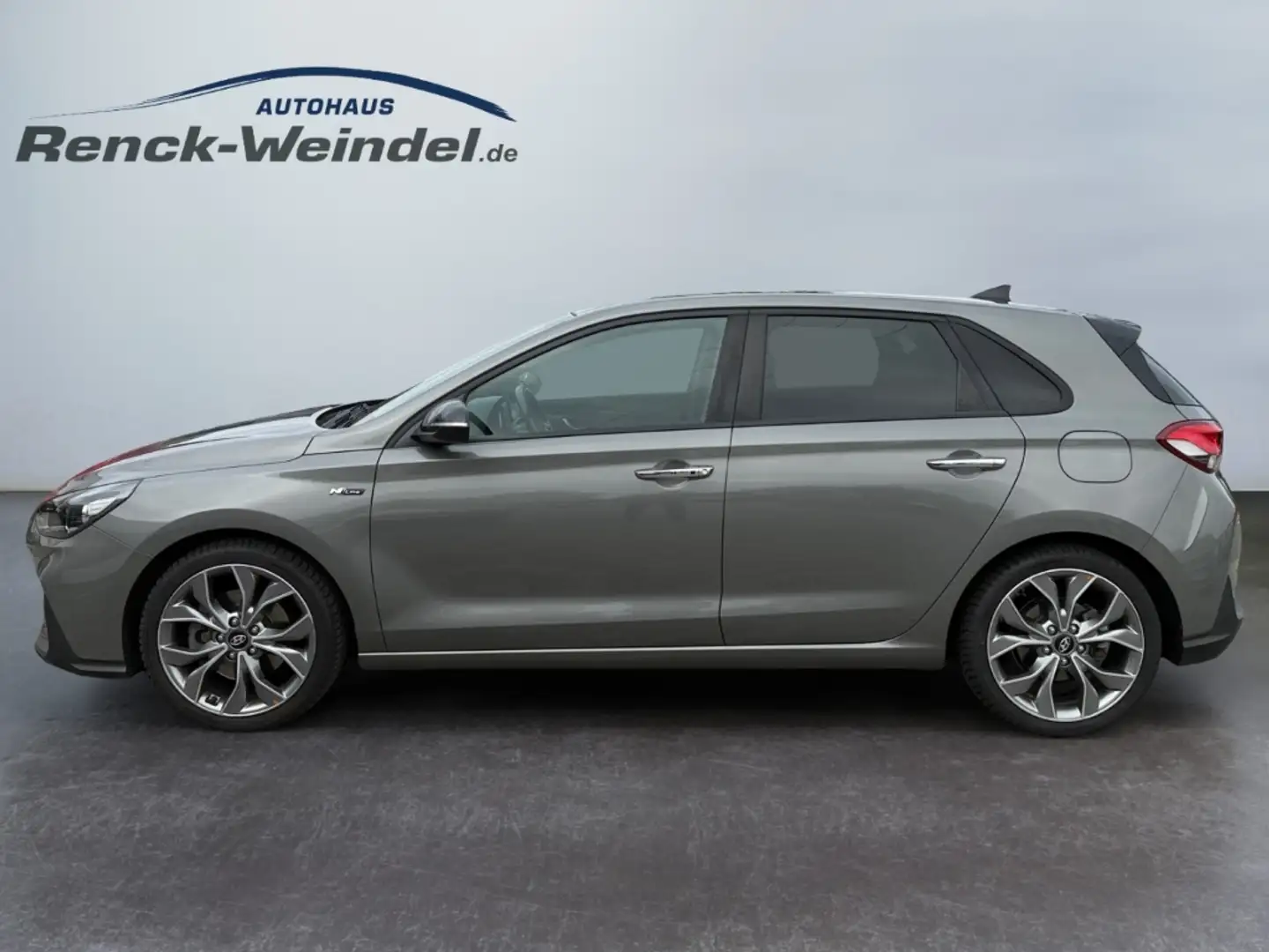 Hyundai i30 N-Line 1.4 T-GDI Komf El. Panodach Navi Apple CarP Grau - 2