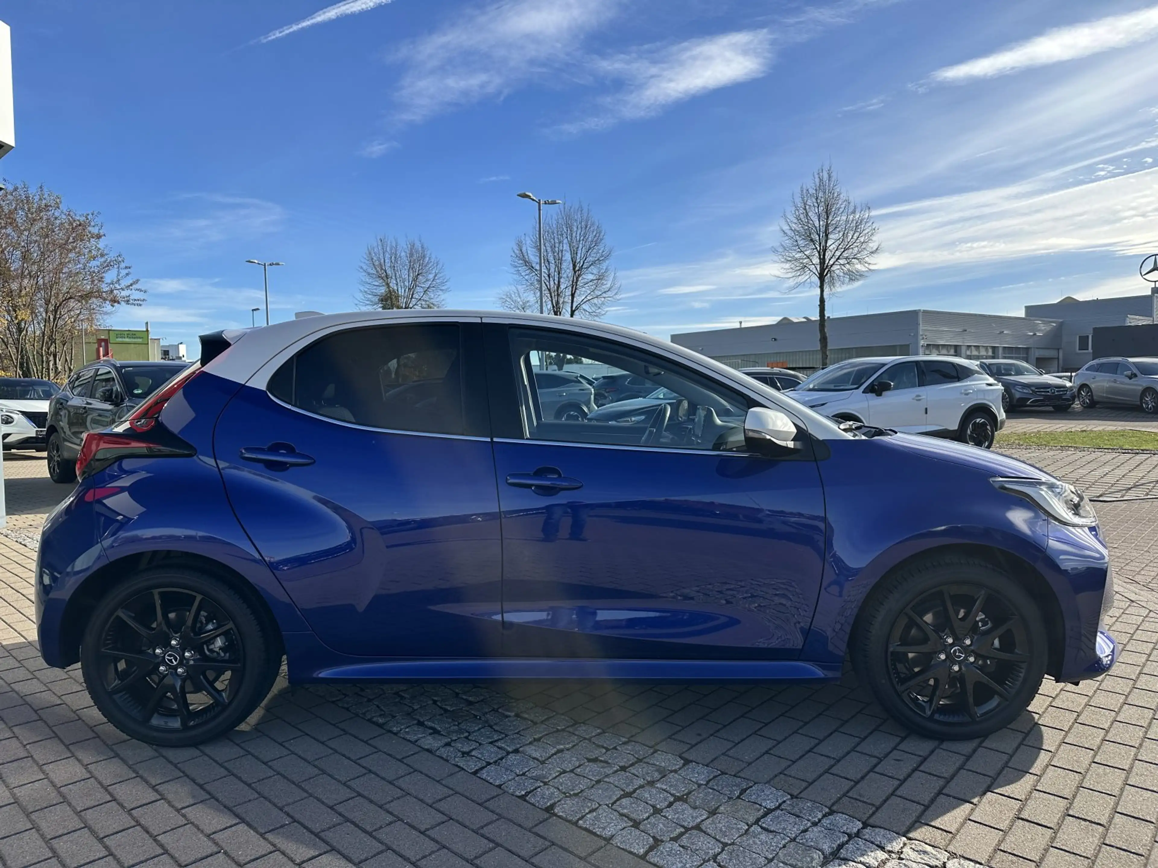Mazda 2 Hybrid 1,5 CVT AL SELECT/PANO/2 FARBIG — photo 8