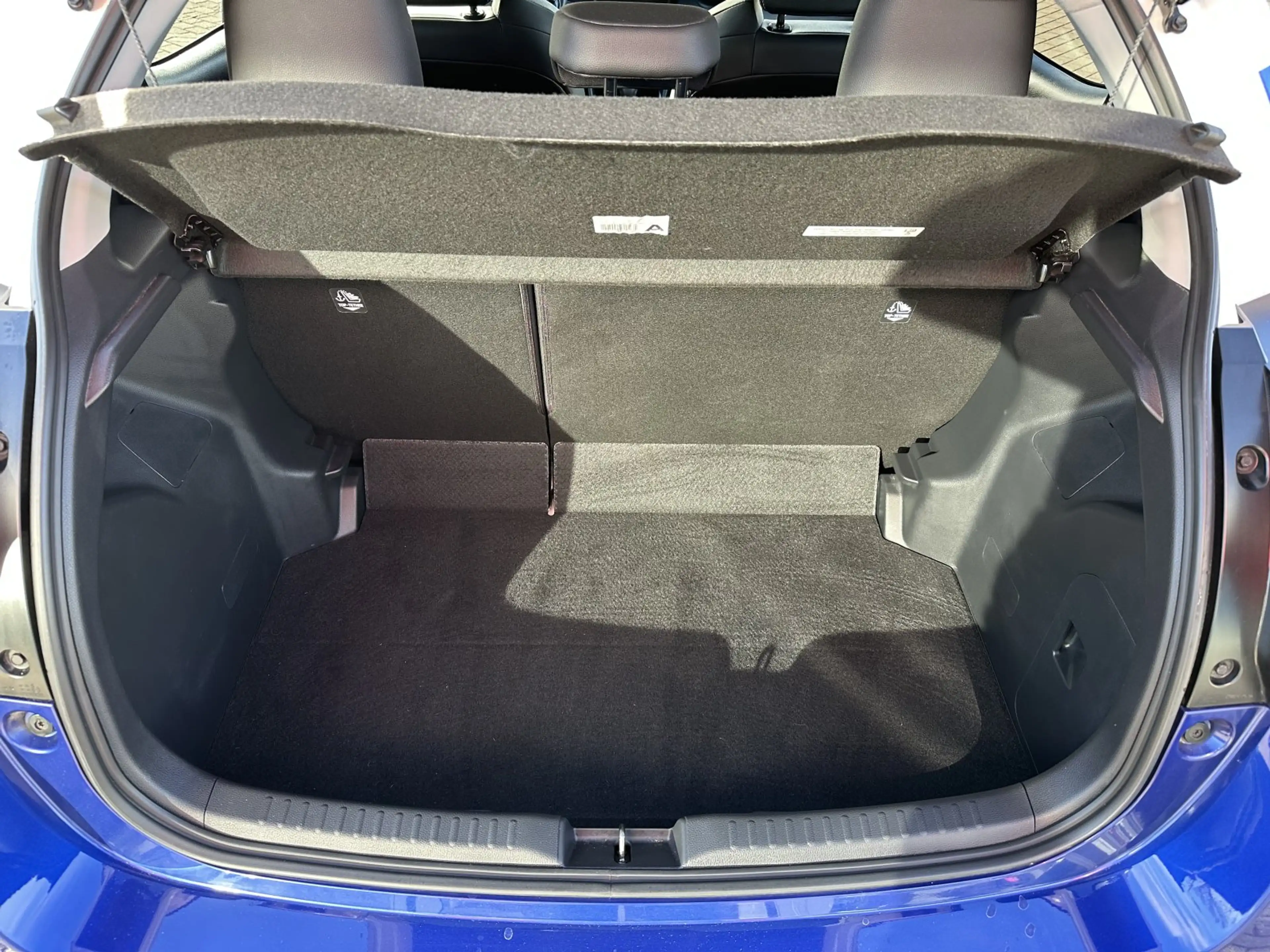 Mazda 2 Hybrid 1,5 CVT AL SELECT/PANO/2 FARBIG — photo 13