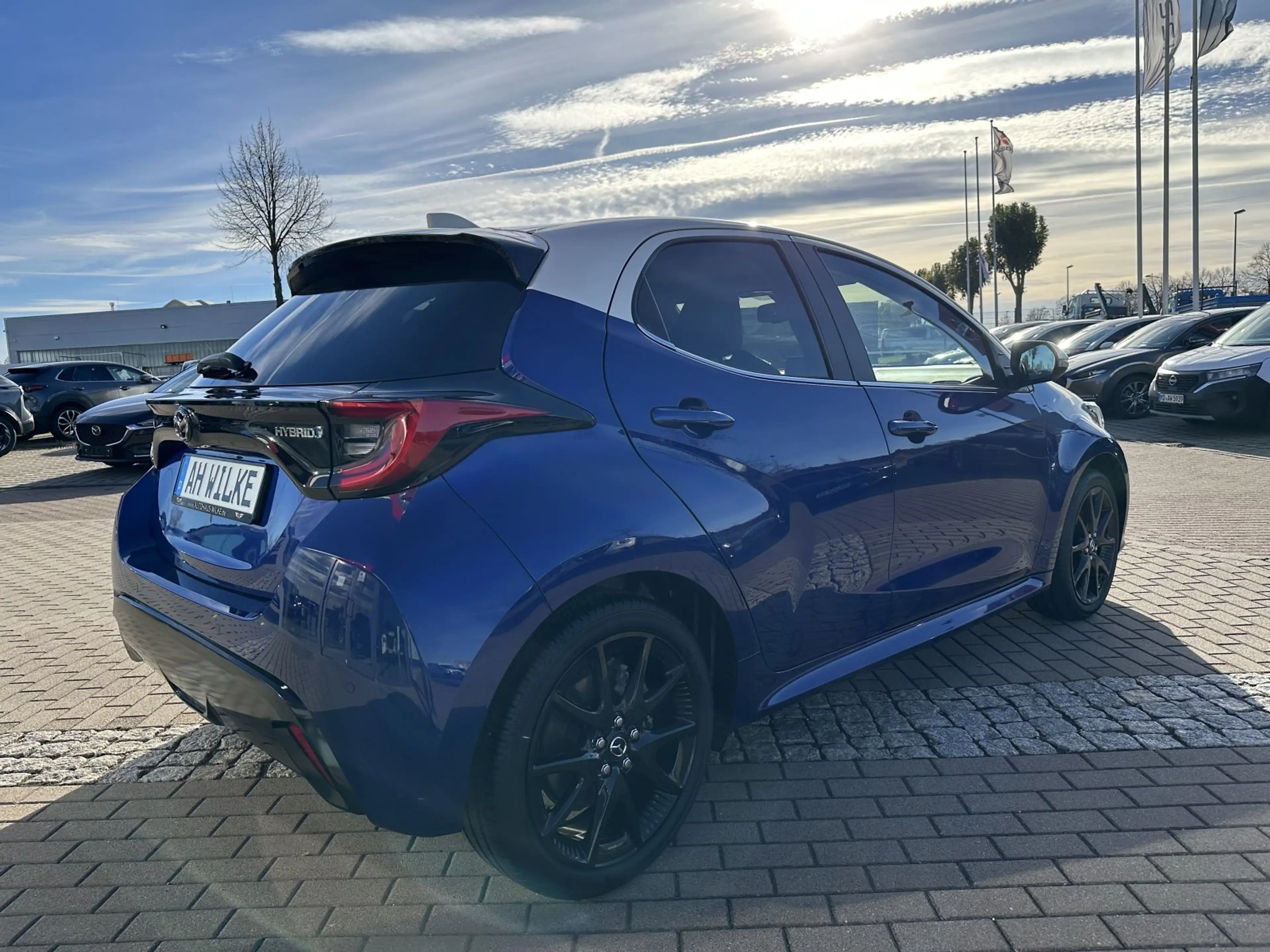Mazda 2 Hybrid 1,5 CVT AL SELECT/PANO/2 FARBIG — photo 7