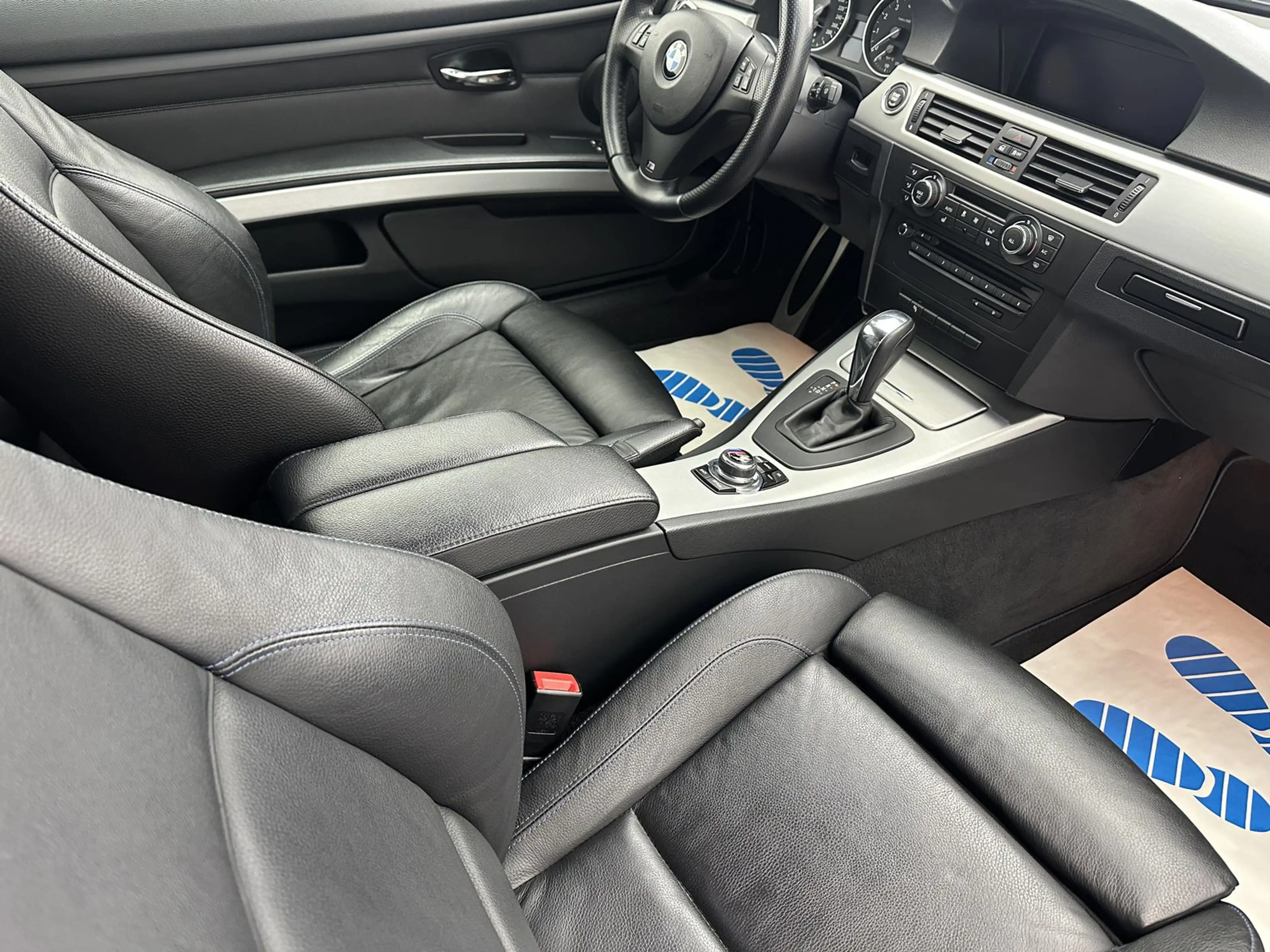 BMW 325 i M Sport "NAVI-LEDER-SITZH-PDC-MULTI-TEMPO" — photo 11
