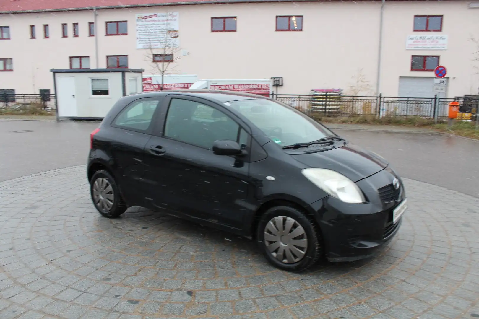 Toyota Yaris Sol Klima Noir - 1