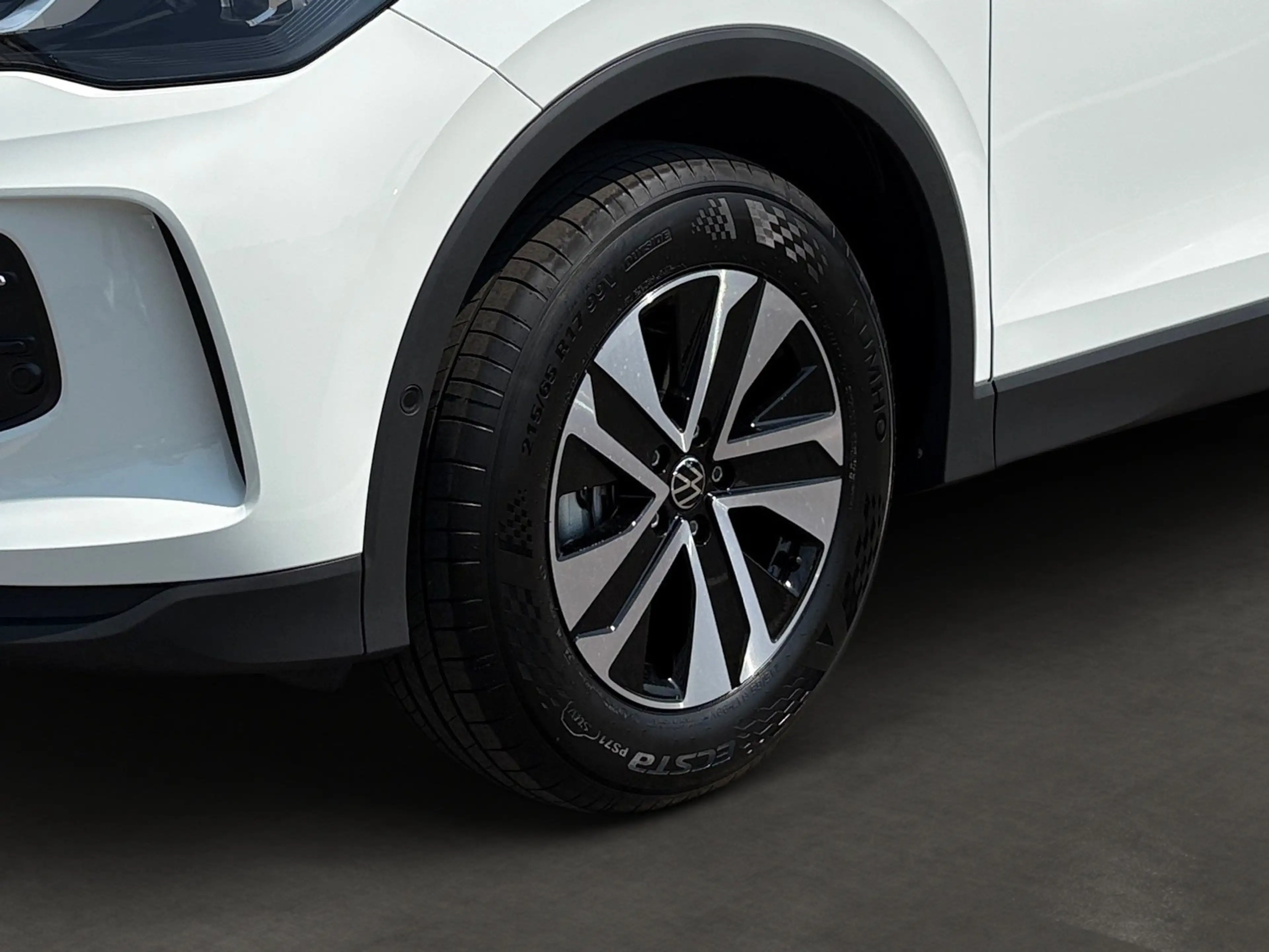 Volkswagen Tiguan 1.5 eTSI Energy *AHK*NAVI*KAMERA* — photo 10