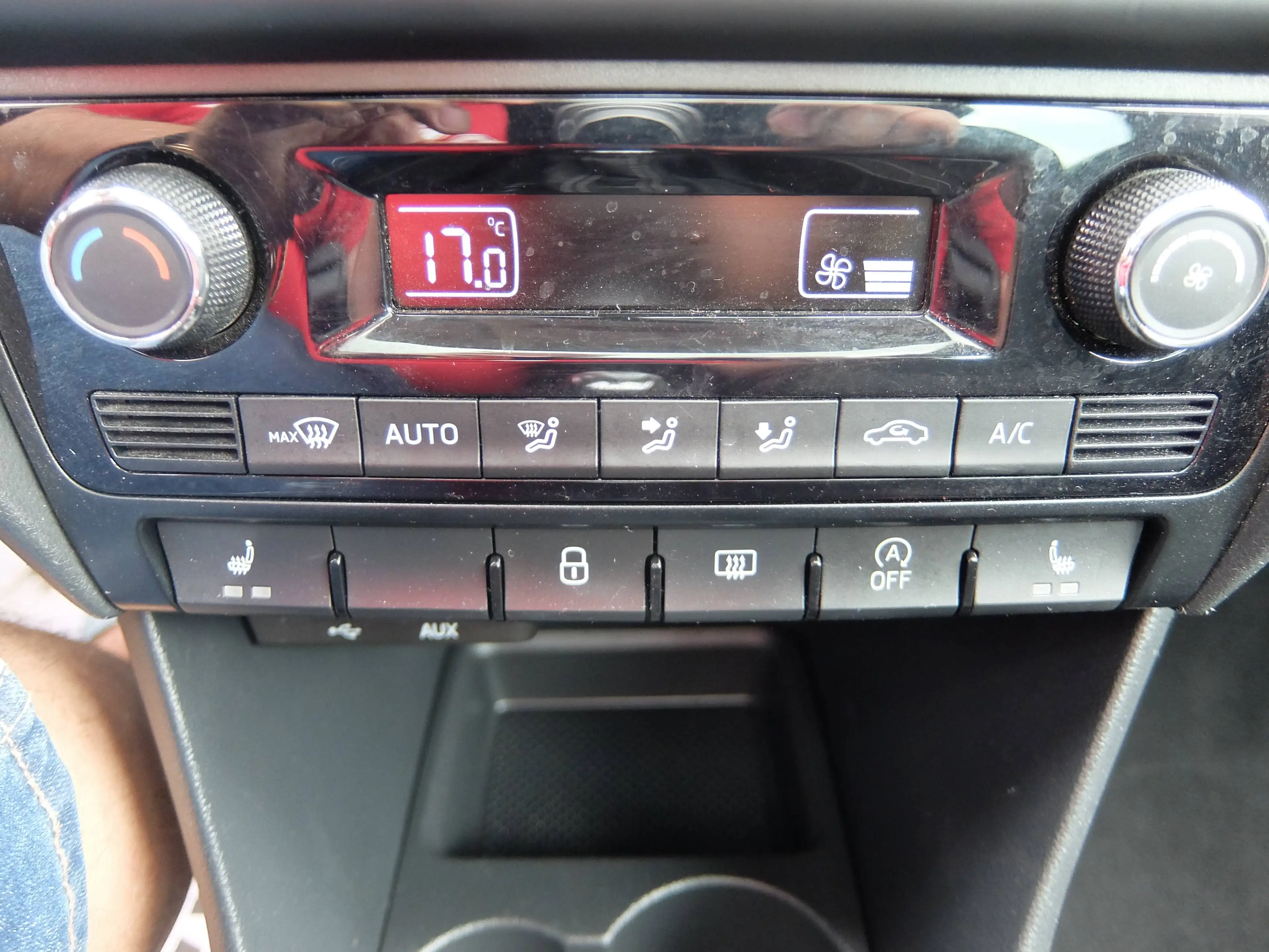 Skoda Rapid/Spaceback Edition — photo 14