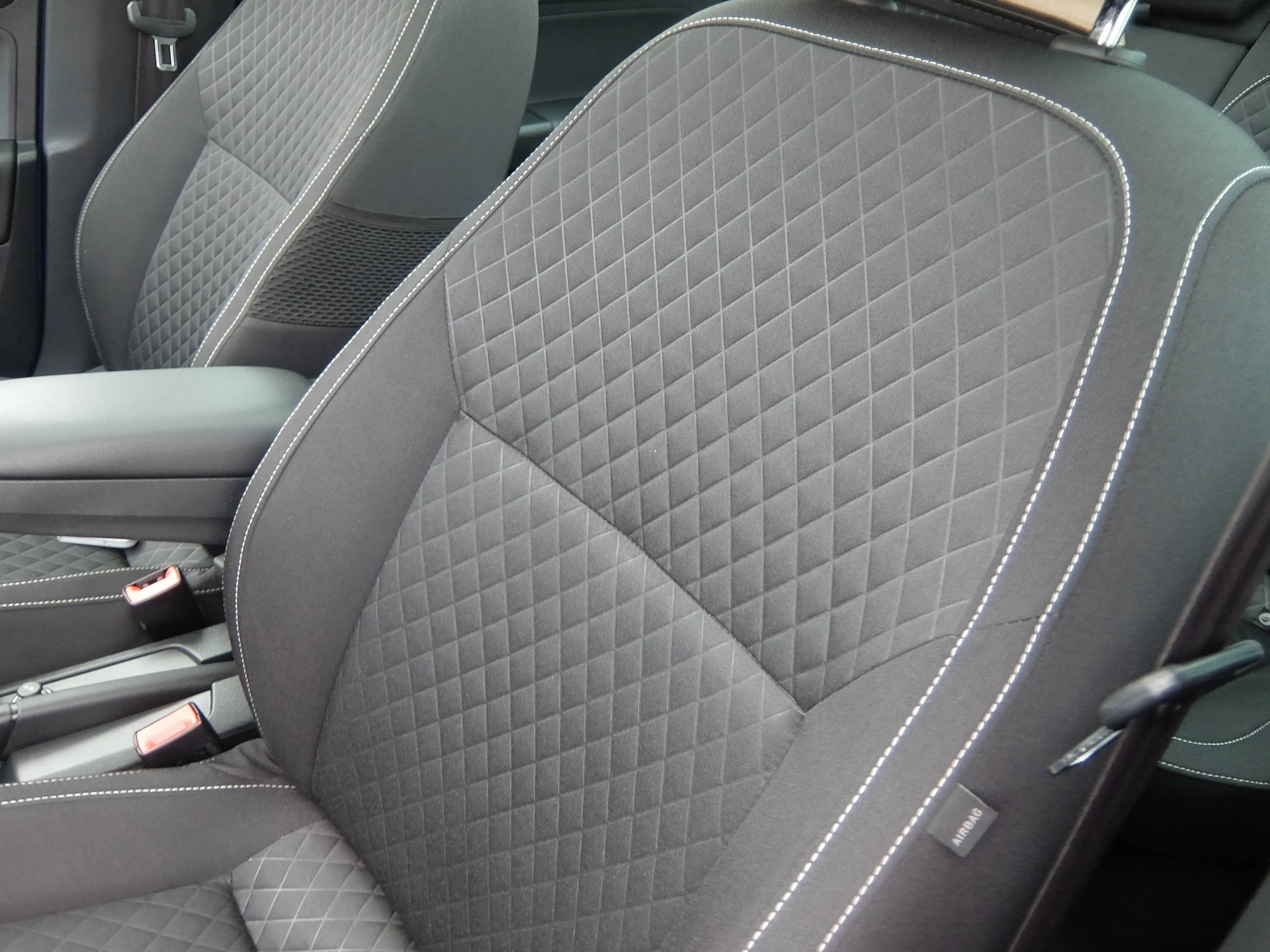 Skoda Rapid/Spaceback Edition — photo 11