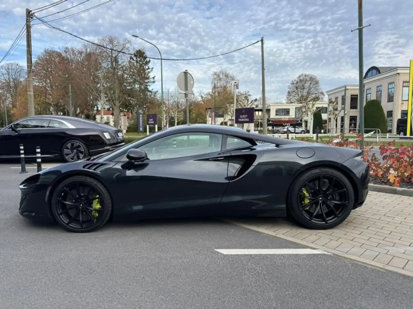 McLaren Artura Tech Lux Gris - 2