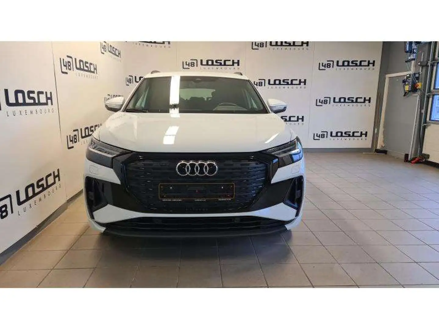 Audi Q4 e-tron 45 Blanc - 2
