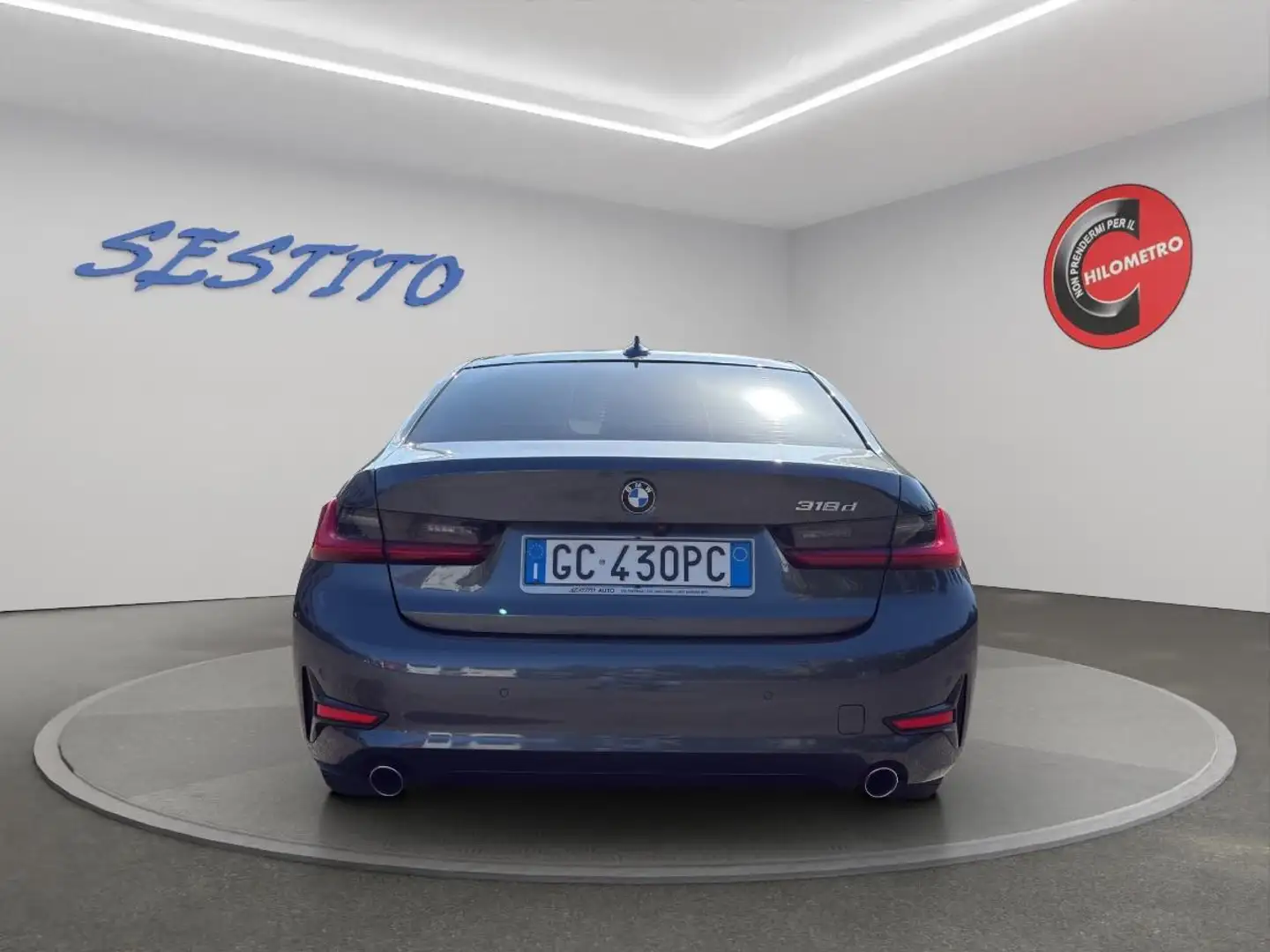 BMW 318 318d mhev 48V Sport auto Grigio - 2