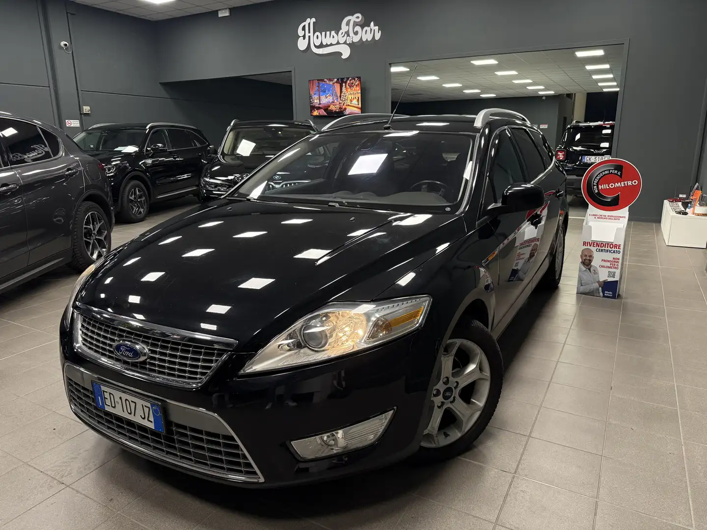 Ford Mondeo SW 2.0 tdci Titanium 163cv powershift Noir - 1