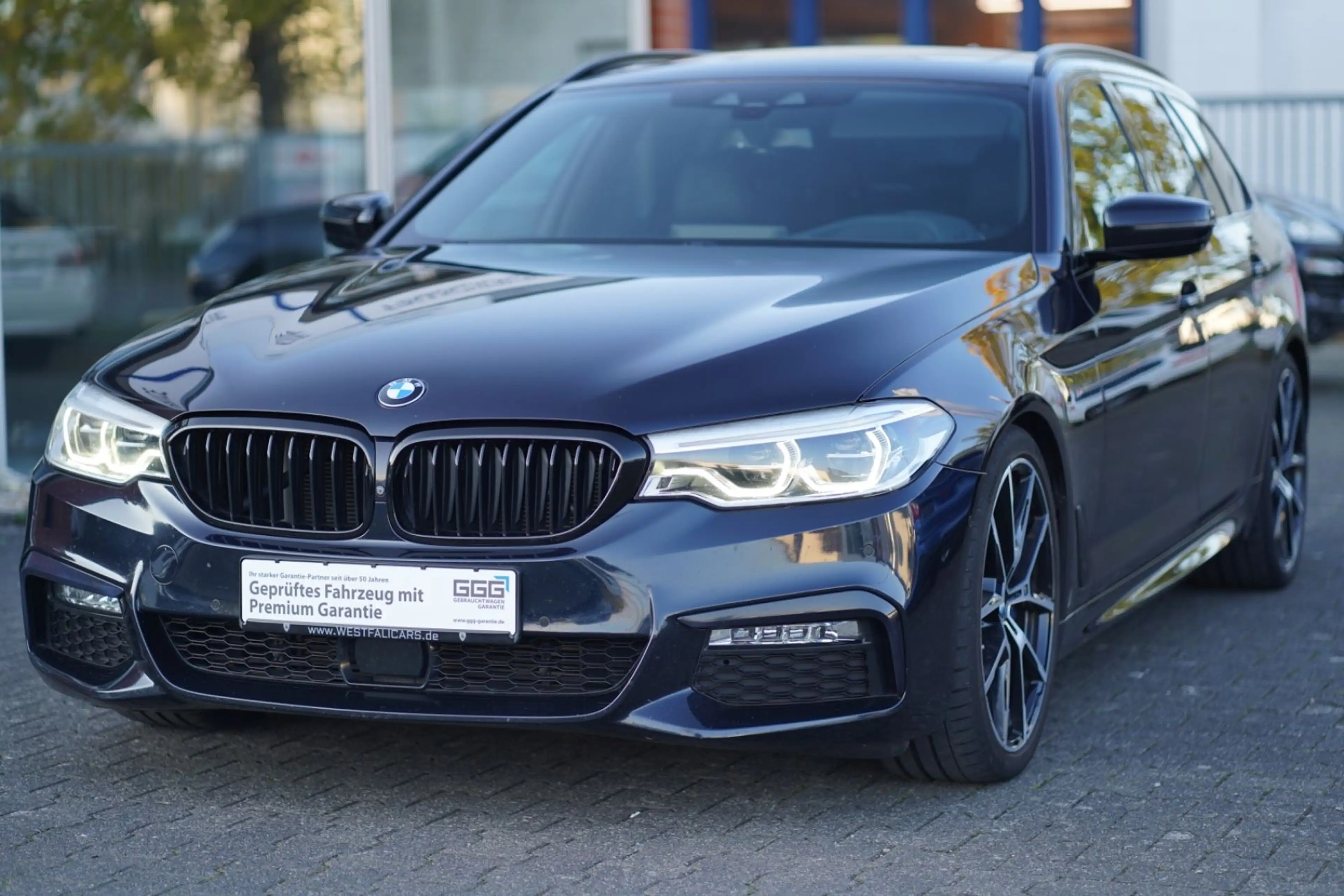 BMW 530 d M Sport HUD KeylessGo 360° LED DAB+ H/K 20" — photo 13