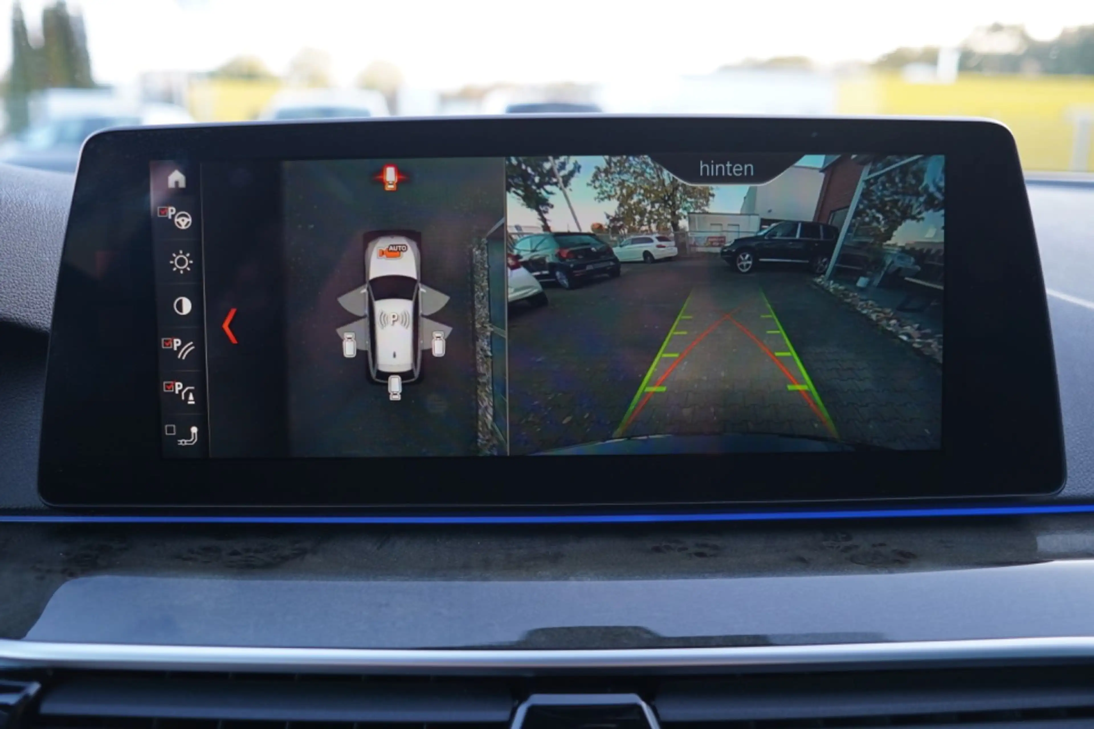 BMW 530 d M Sport HUD KeylessGo 360° LED DAB+ H/K 20" — photo 12