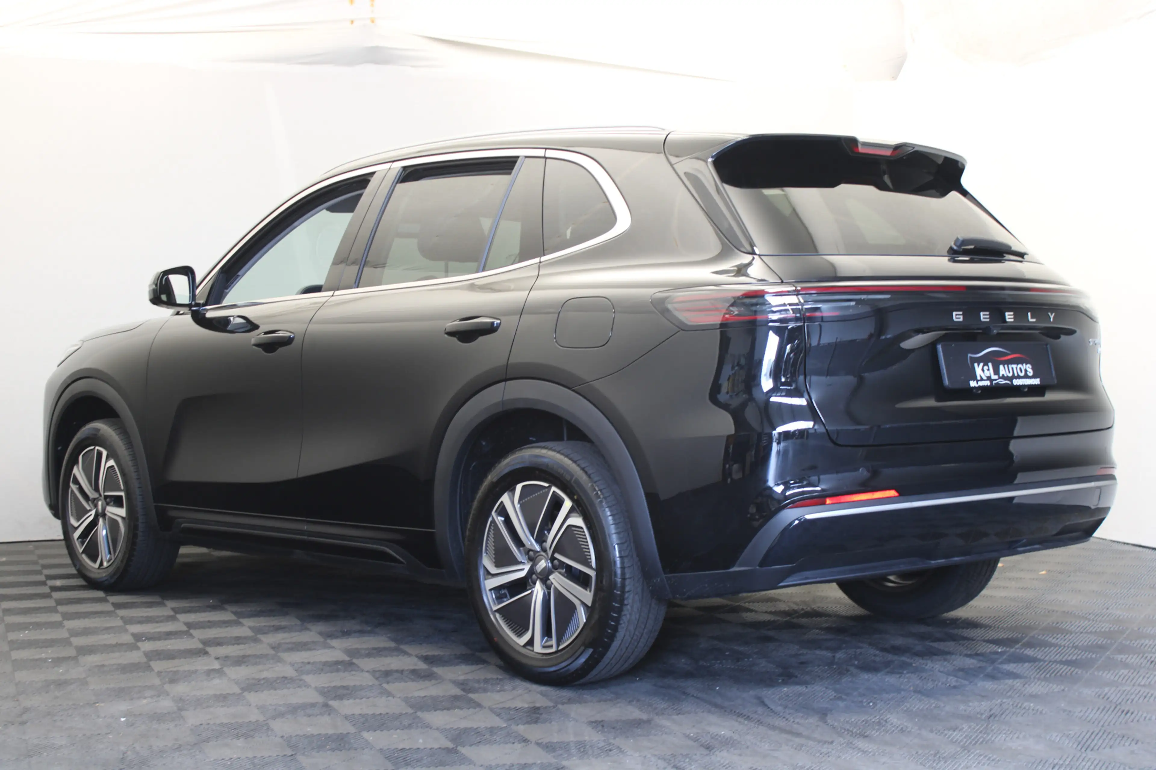 Geely Starray EM-i 1.5 Pro |Plug in Hybrid|83km Elektrisch| — photo 4