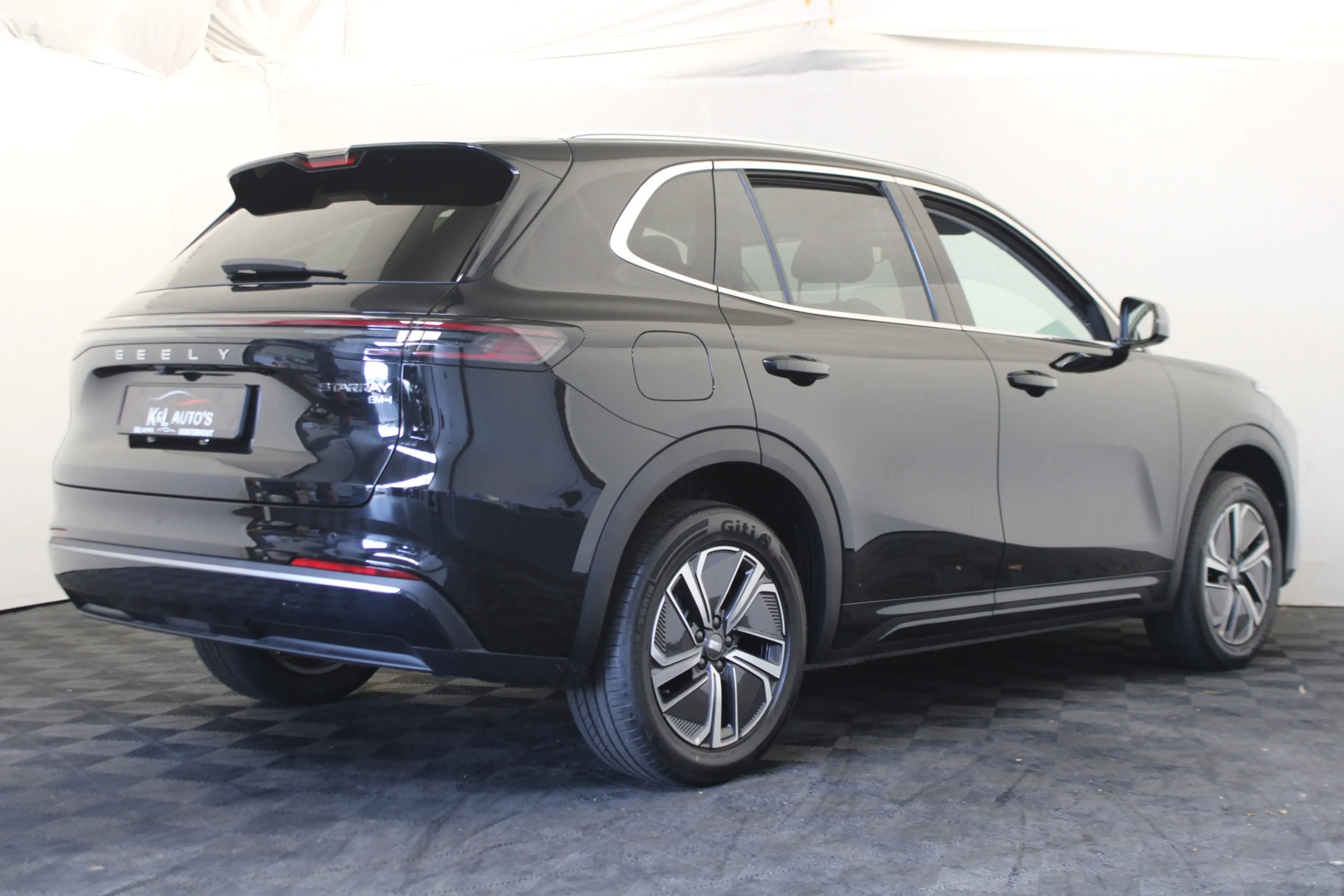 Geely Starray EM-i 1.5 Pro |Plug in Hybrid|83km Elektrisch| — photo 6