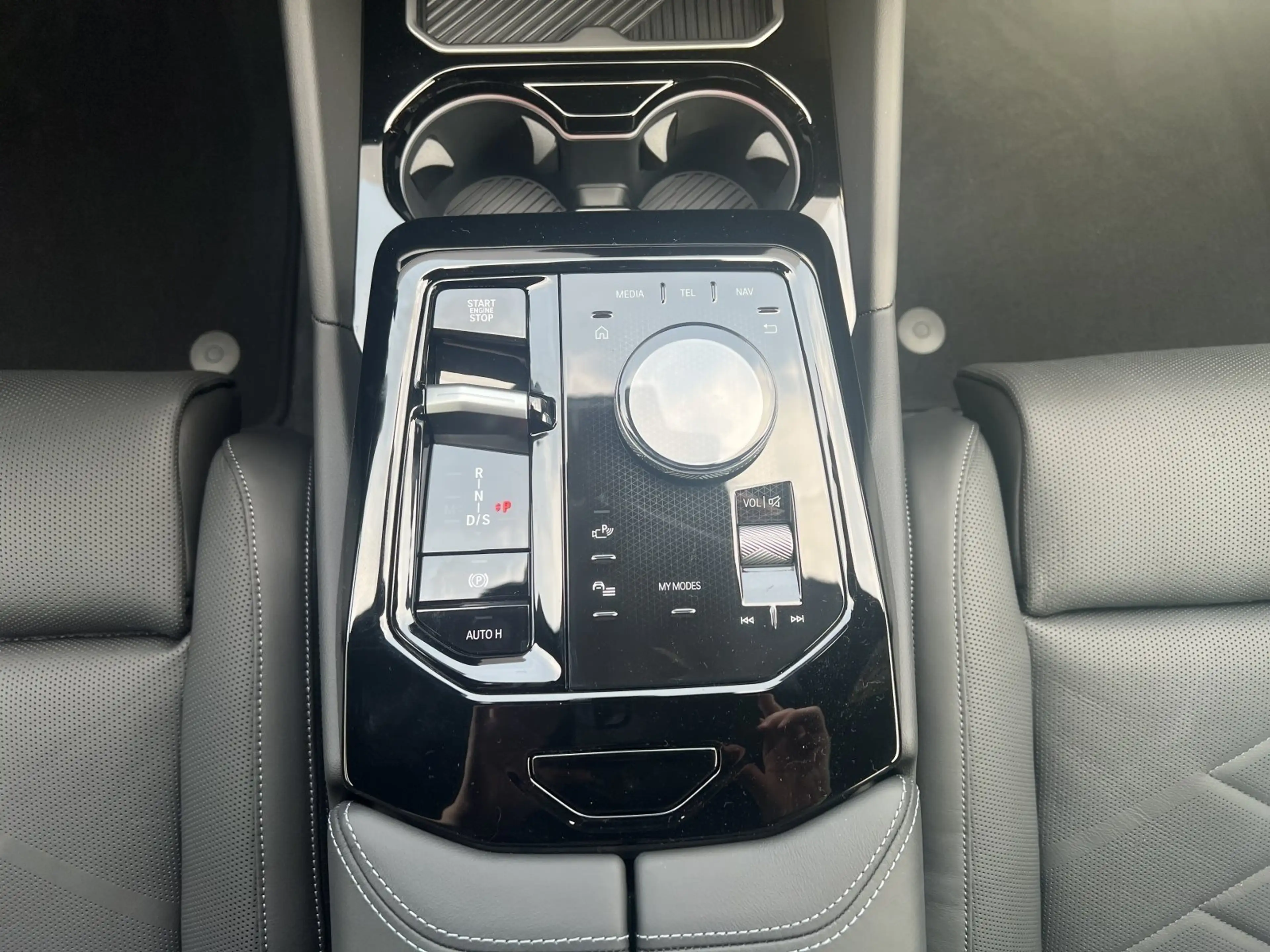 BMW 540 d xDrive Touring M Sport Pro|AHK|Pano|DA-Prof. — photo 12