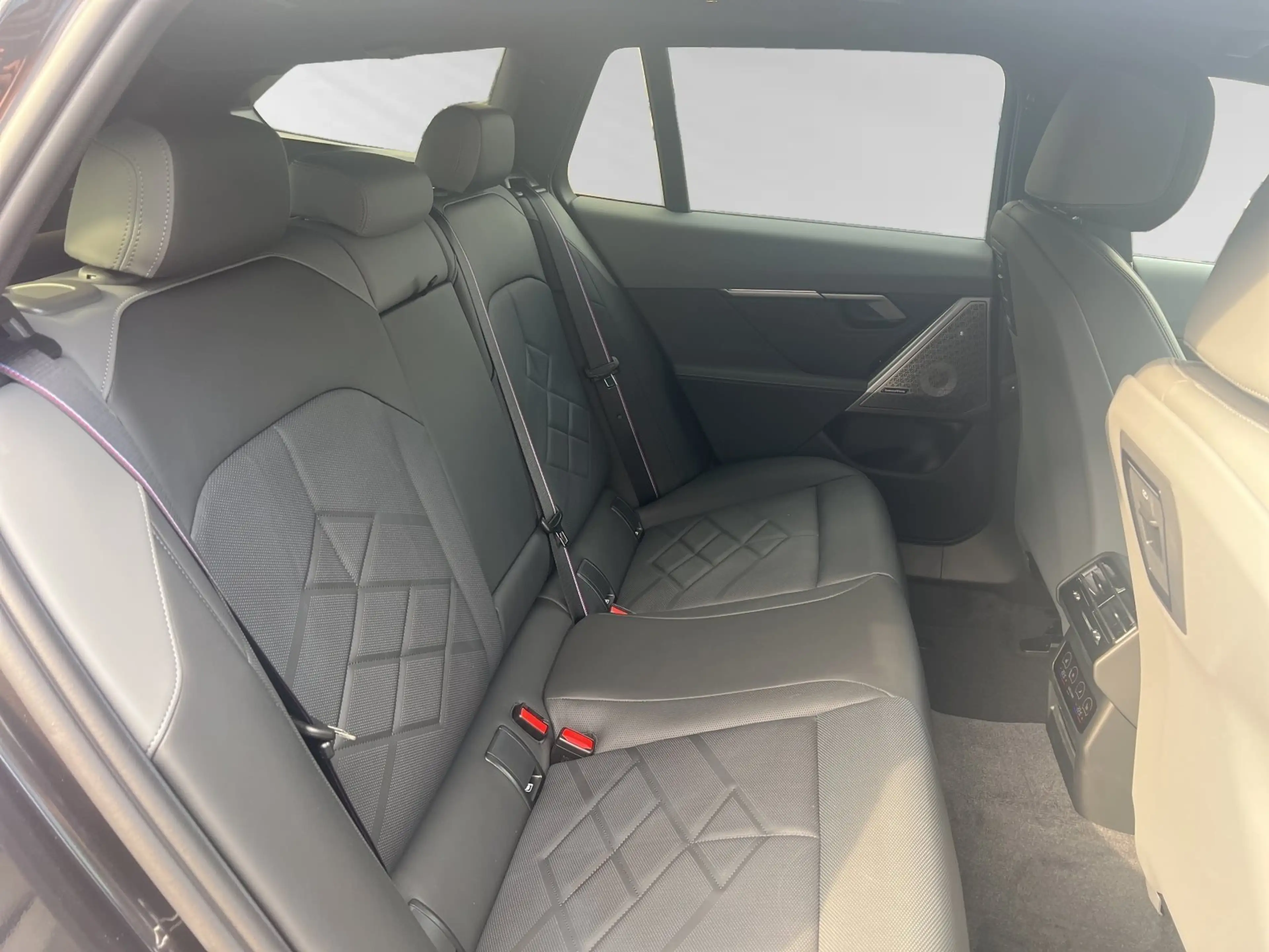 BMW 540 d xDrive Touring M Sport Pro|AHK|Pano|DA-Prof. — photo 13