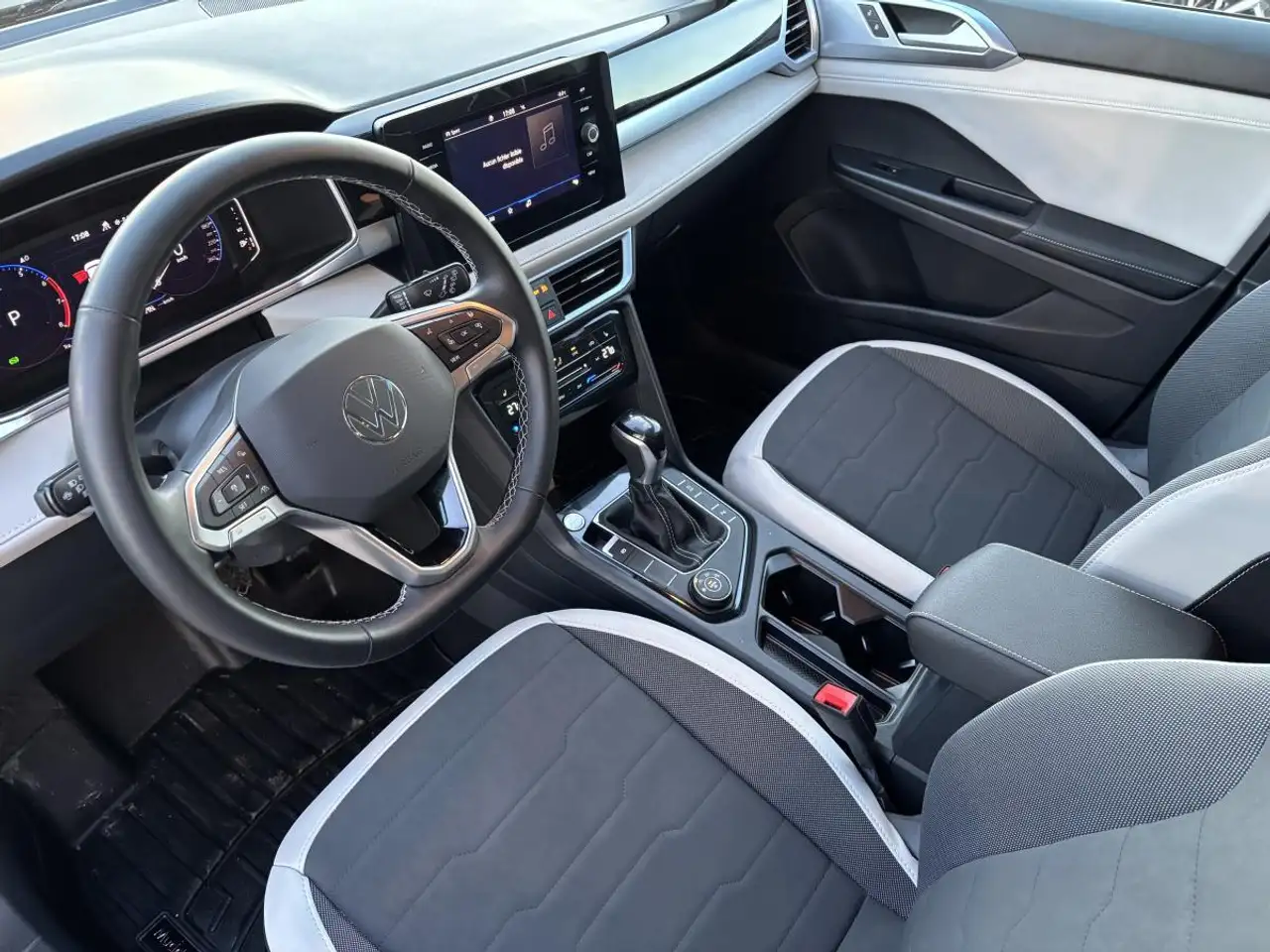 Volkswagen Taos снимка Volkswagen Taos