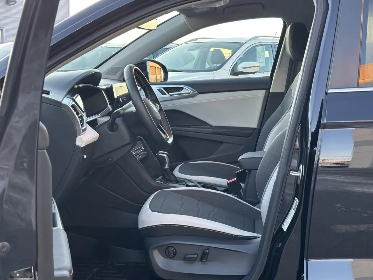 Volkswagen Taos снимка Volkswagen Taos