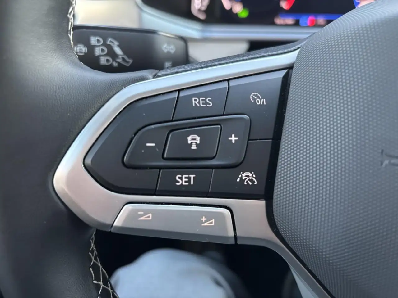 Volkswagen Taos снимка Volkswagen Taos