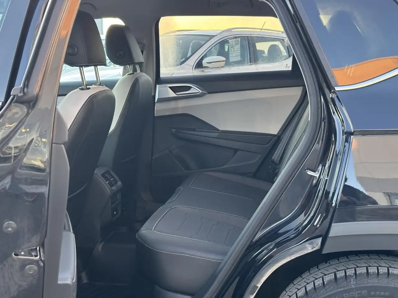 Volkswagen Taos снимка Volkswagen Taos
