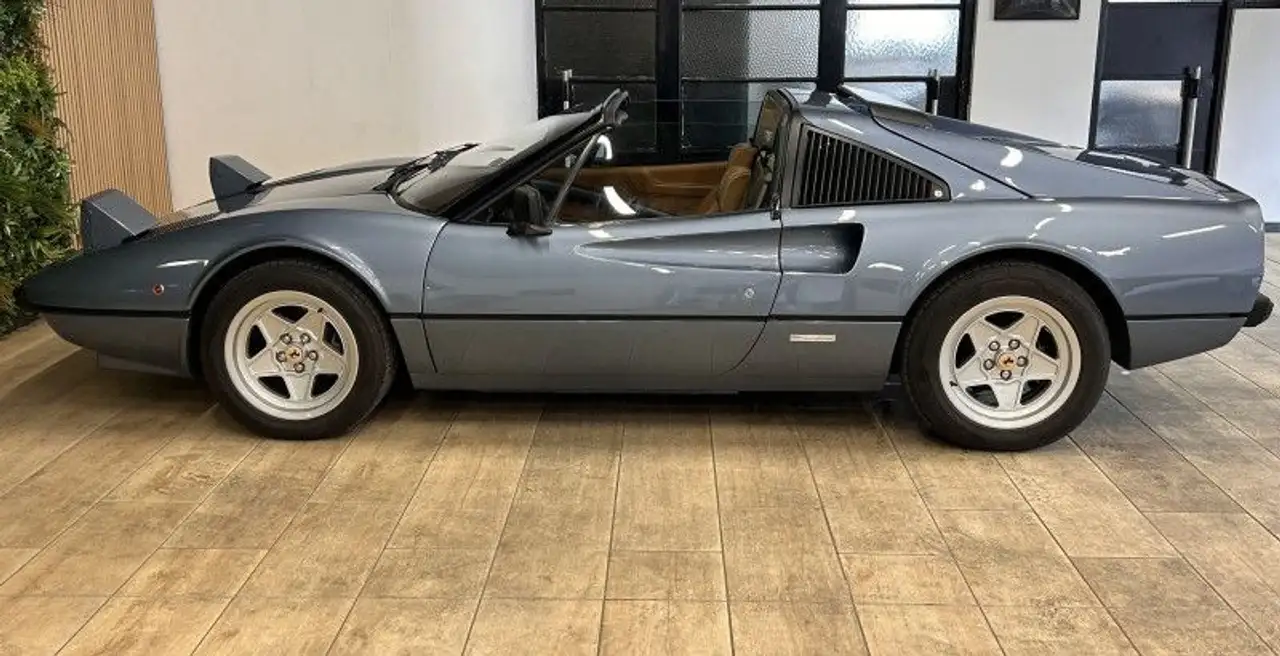 Ferrari 308 GTSI, foto 11