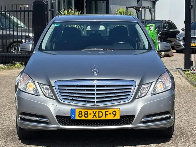 Mercedes-Benz E-Class view 2