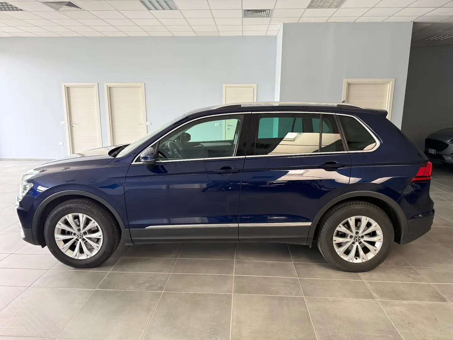 Volkswagen Tiguan 2.0 TDI SCR DSG Advanced BlueMotion Technology Blu/Azzurro - 2