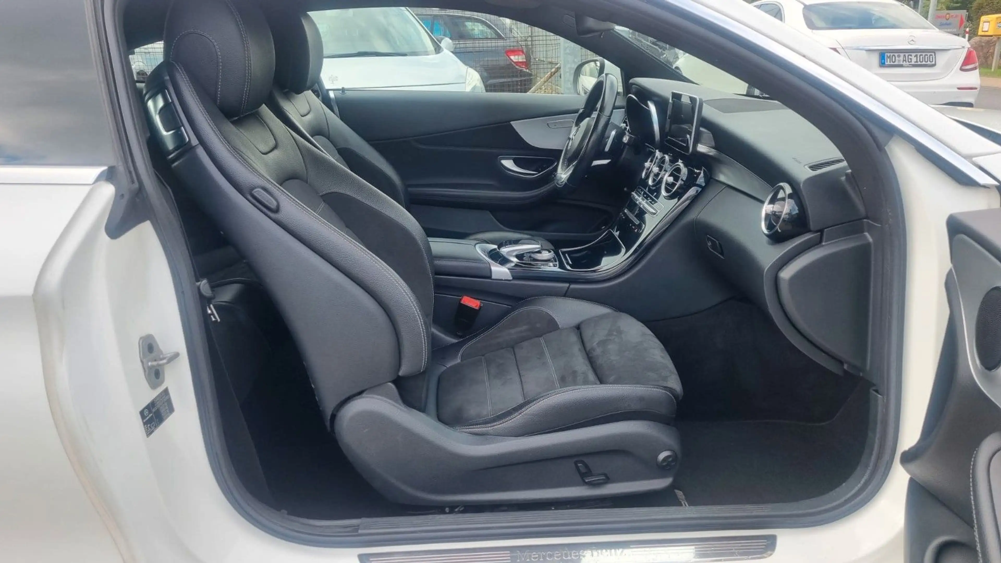 Mercedes-Benz C 250 Coupe *HU NEU* INSPEKTION NEU* — photo 12