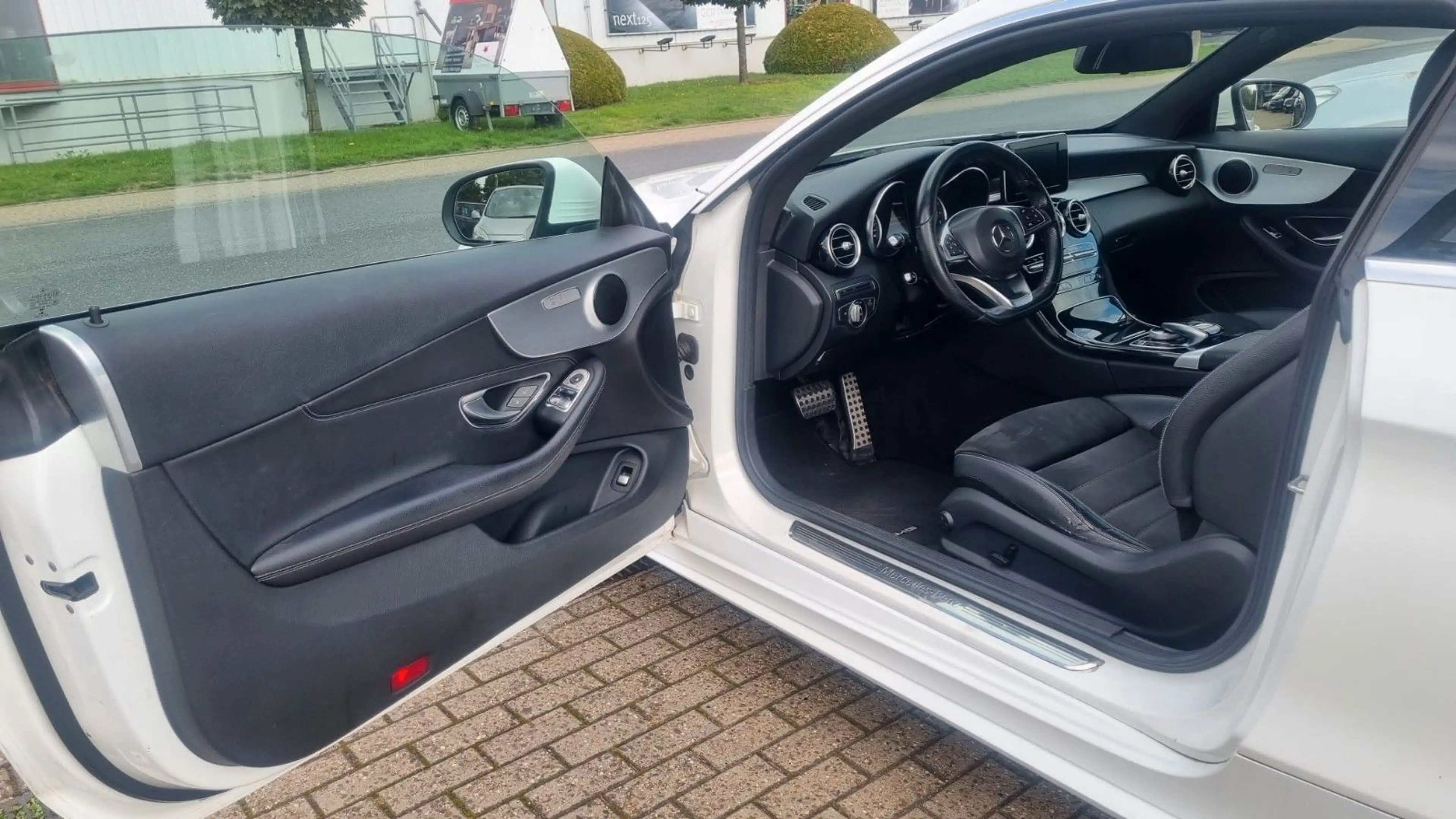 Mercedes-Benz C 250 Coupe *HU NEU* INSPEKTION NEU* — photo 13