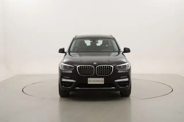 BMW X3 view 8