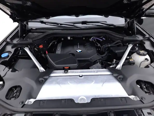 BMW X3 view 13