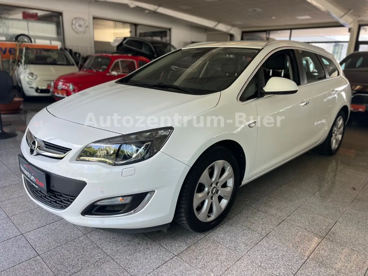 Opel Astra J Sports Tourer Innovation Automatik Weiß - 2
