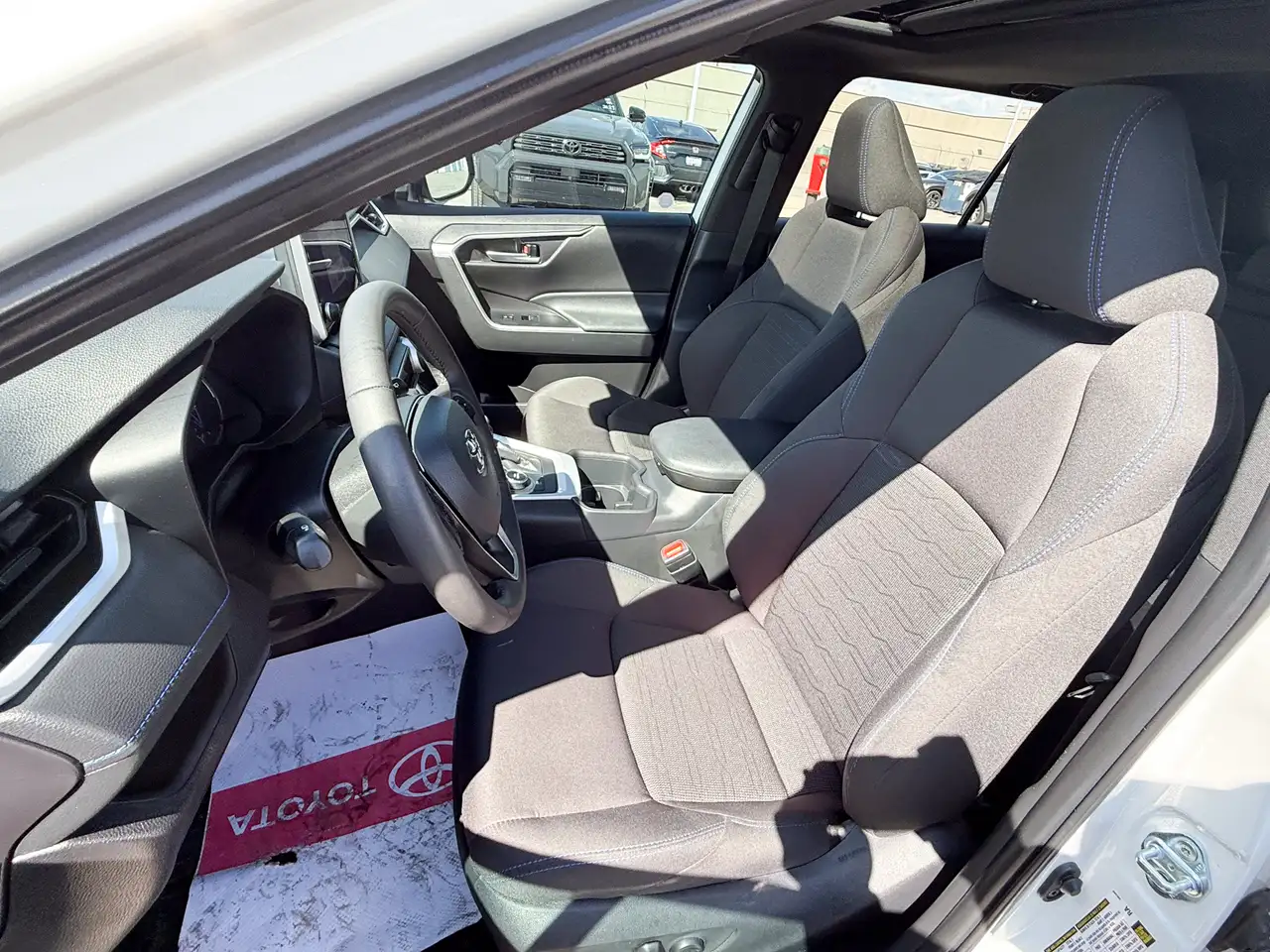 Toyota RAV 4 снимка Toyota RAV 4