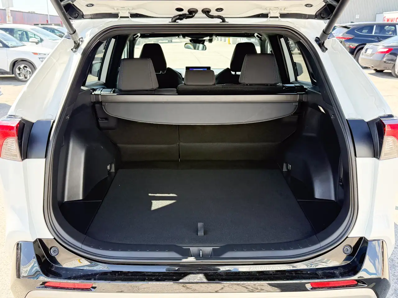 Toyota RAV 4 снимка Toyota RAV 4
