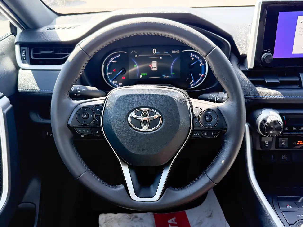 Toyota RAV 4 снимка Toyota RAV 4
