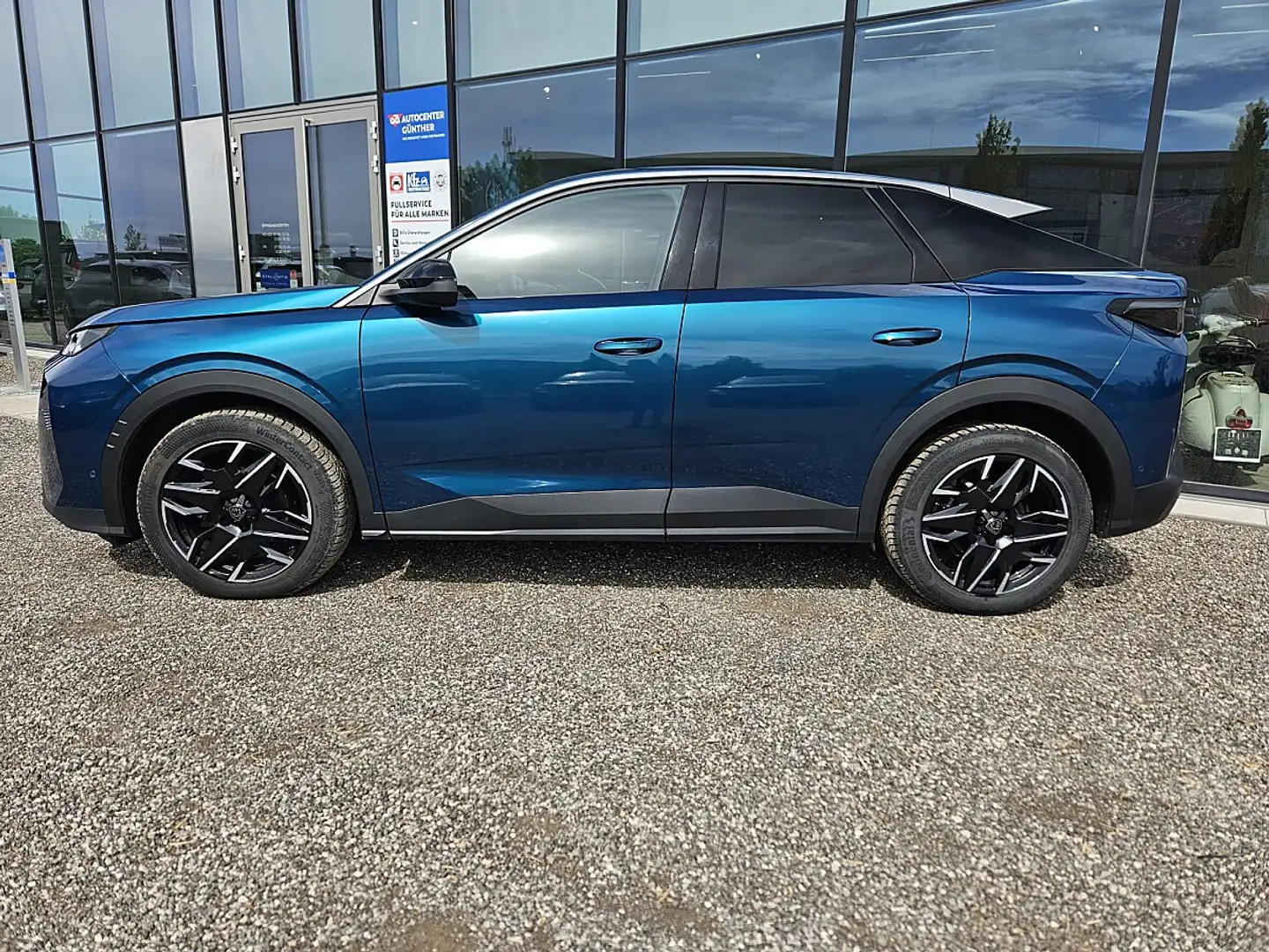 Peugeot 3008 Hybrid 136 E-DCS6 Allure Aut. Blau - 2