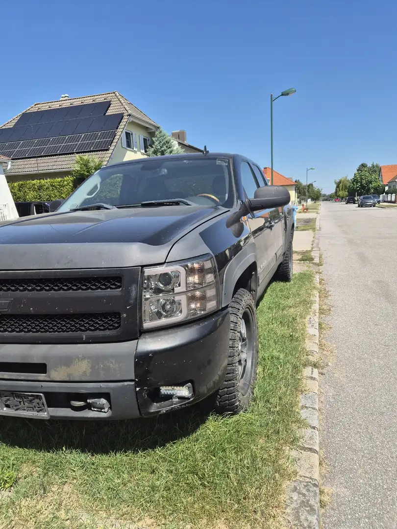 Chevrolet Silverado Ltz Schwarz - 2