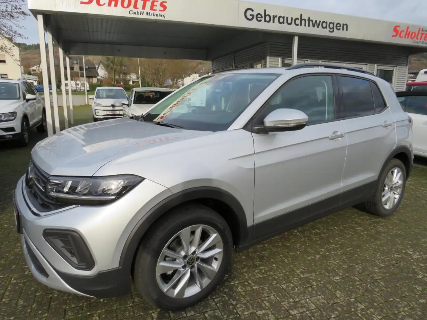 Volkswagen T-Cross Life T-Cross (D31)(11.2023->) 1.0 TSI 70 kW Life Silber - 1