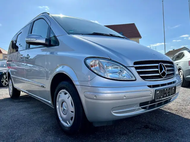 Mercedes-Benz Viano 2.2 CDI AUT + 5 SITZ & BETT + AHK+STANDHZ