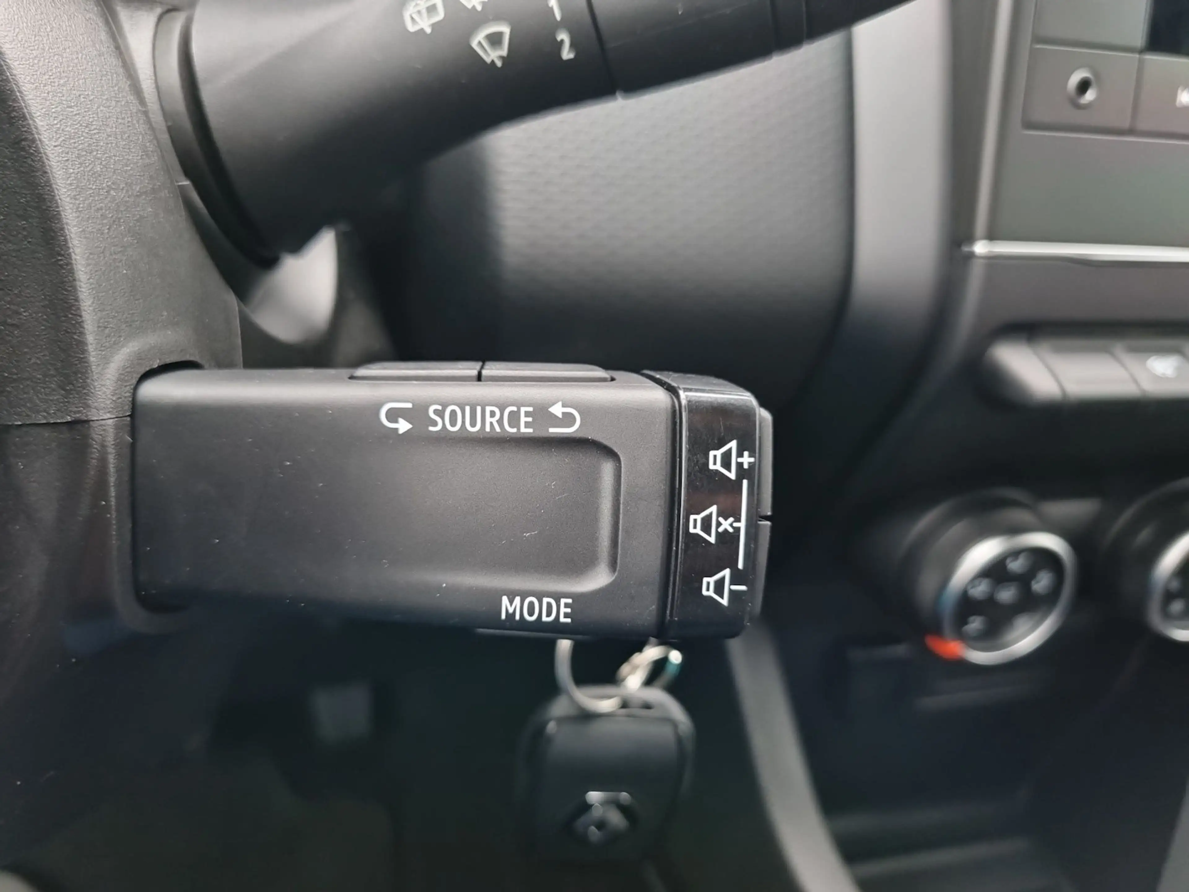 Renault Clio Experience LED*Tempomat*Klima*1. Hand — photo 9