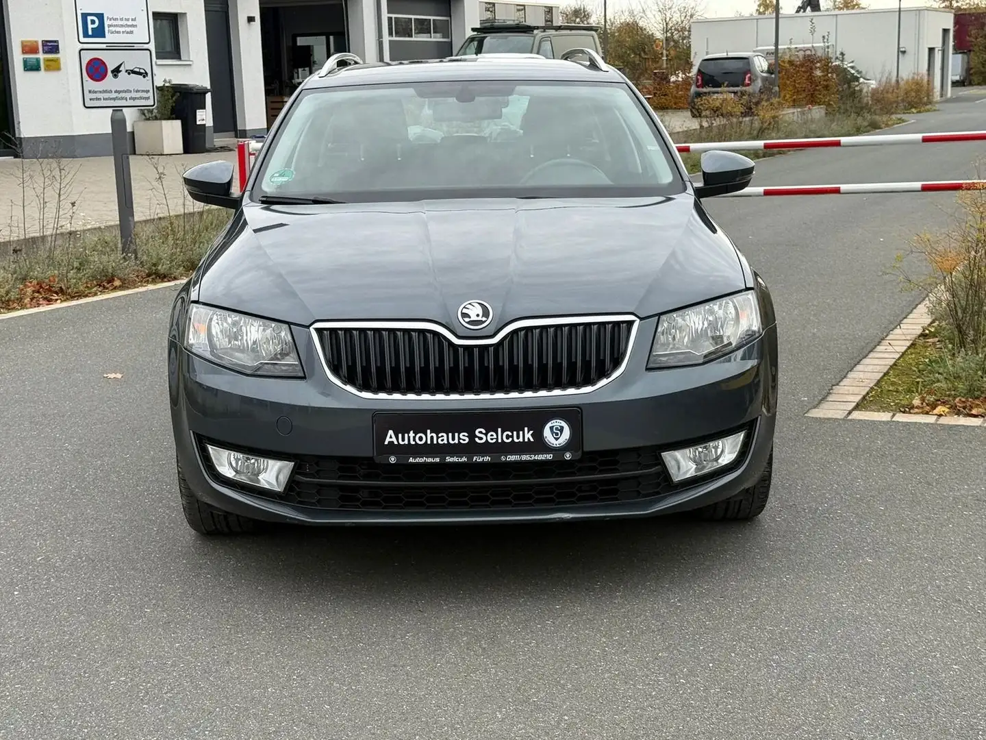 Skoda Octavia 1.4 TSI Edition *AHK*Navi*Temp.* Grau - 2